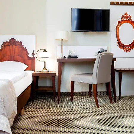 Hotel Jantar & By Zdrojowa 3*