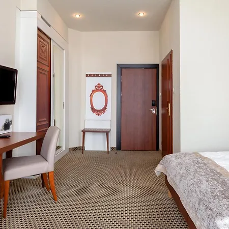 Jantar & By Zdrojowa Hotel 3*