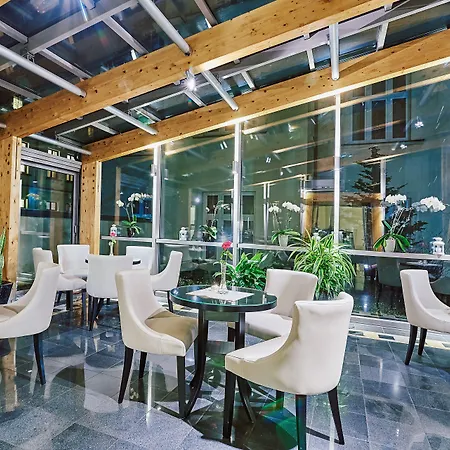 Jantar & By Zdrojowa 3*