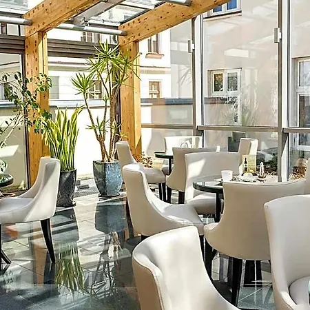 Jantar & By Zdrojowa 3* קולובז'ג