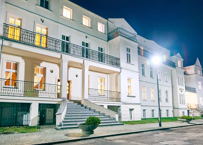 Hotel Jantar & By Zdrojowa 3*