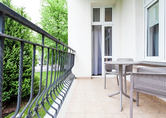 Hotel Jantar & By Zdrojowa 3*